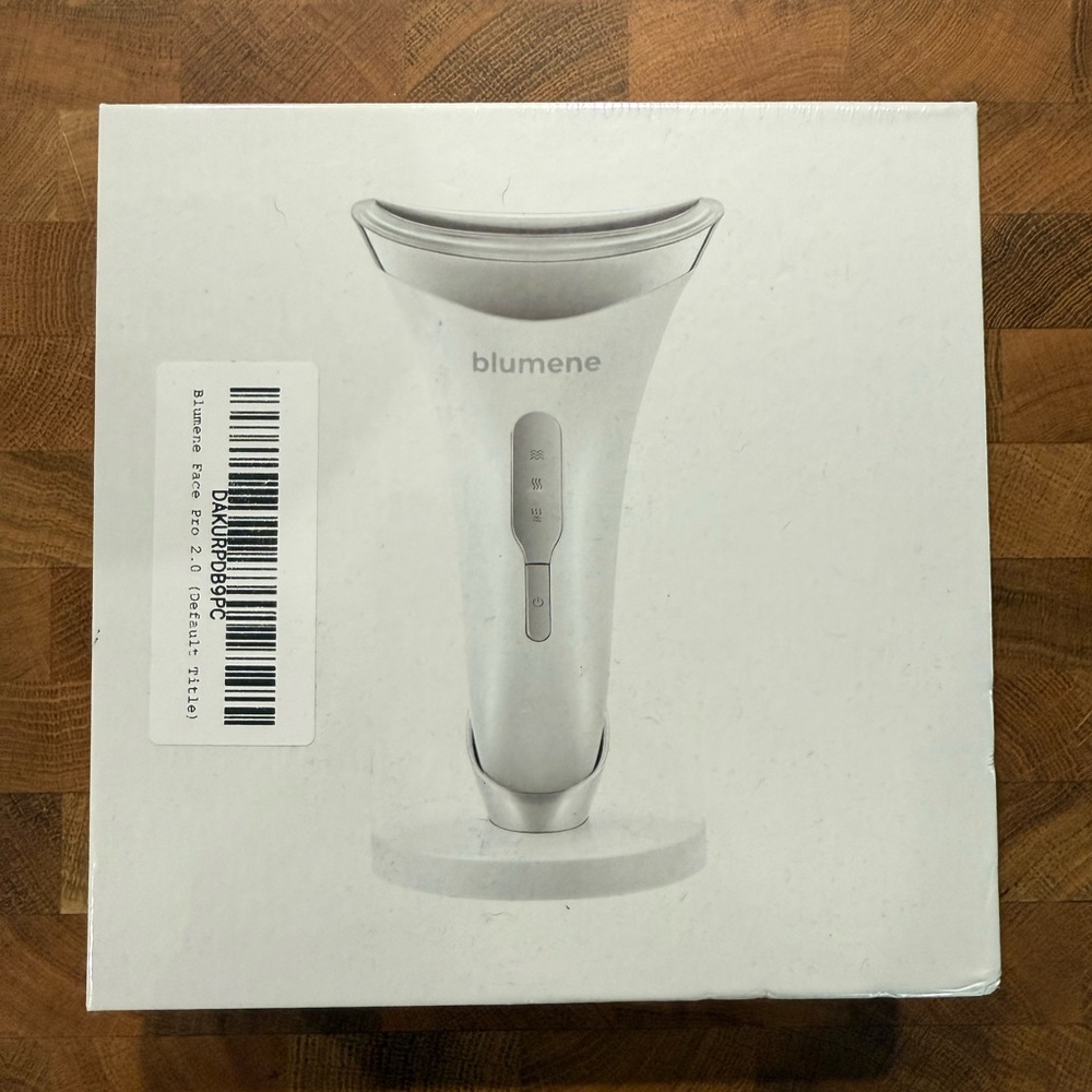 Blumene Facial Device in White